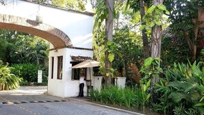 Property grounds - Garden View Condo, 2 Pools, Walk to the Beach! (Puerto Vallarta)