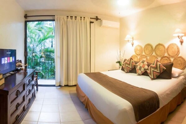 2 bedrooms, iron/ironing board, travel cot, WiFi