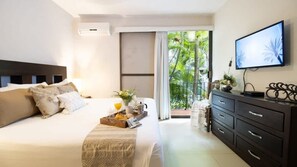 2 bedrooms, iron/ironing board, travel crib, WiFi