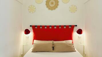 1 habitación, tabla de planchar con plancha, wifi y ropa de cama