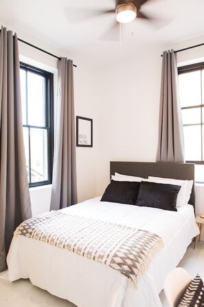 1 soverom, strykejern/-brett, wi-fi og sengetøy