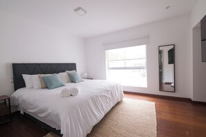 3 bedrooms, iron/ironing board, travel cot, free WiFi
