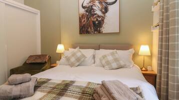 2 bedrooms, individually decorated, individually furnished, free WiFi