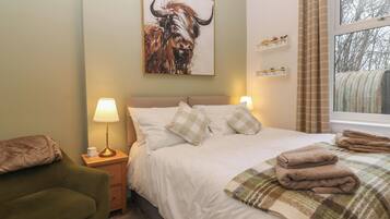 2 bedrooms, individually decorated, individually furnished, free WiFi