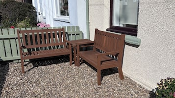 Cottage | Property grounds