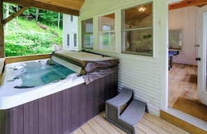 Baignoire à remous extérieure