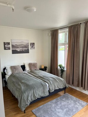 2 bedrooms, WiFi, bed sheets