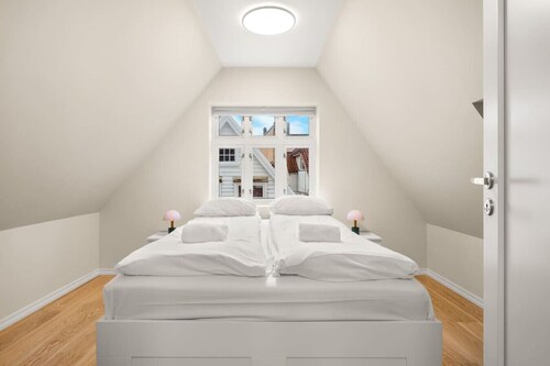 Marken Townhouse | NEW 2025  | 4 (!) Bedrooms