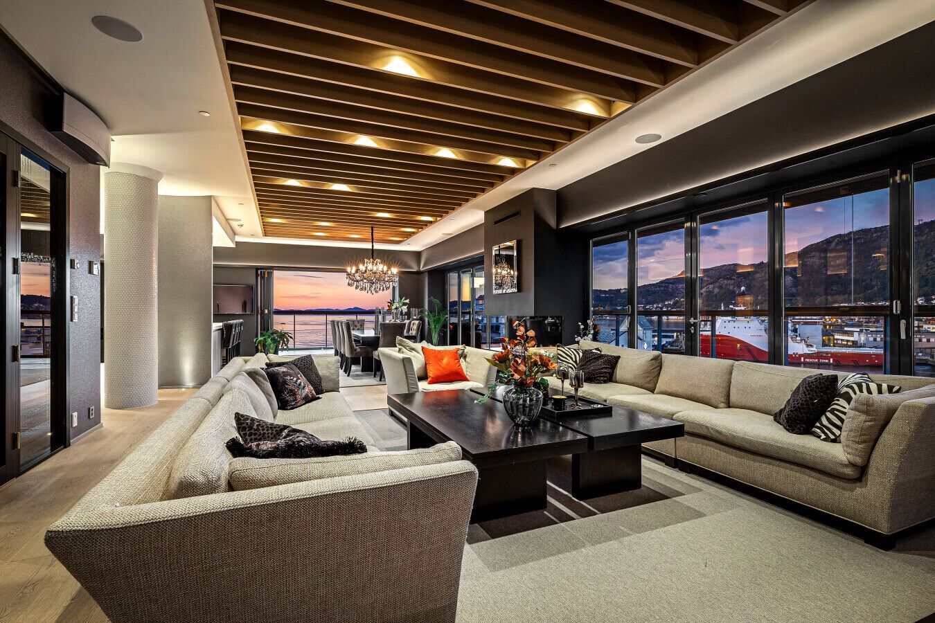 Exclusive Penthouse With Bryggen Views - Bergen, Noruega