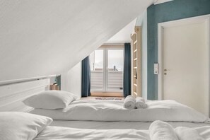 3 Schlafzimmer, Schreibtisch, Bügeleisen/Bügelbrett, WLAN