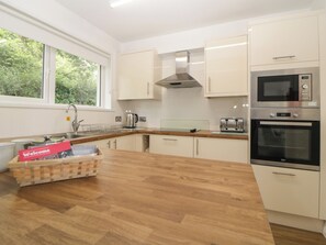 Cottage | Interior - Pebble &amp; Pine at Harcombe House (Newton Abbot)