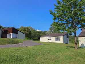 Property grounds - Pebble &amp; Pine (Newton Abbot)