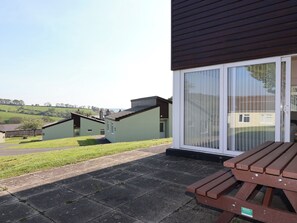 Terrace/patio - Pebble & Pine (Newton Abbot)