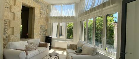 智能電視、音響