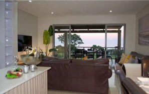 Living area - Golfers Dream Escape with Solar&Sea Views~Simbithi (iLembe District Municipality)