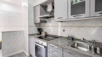 Microwave, oven