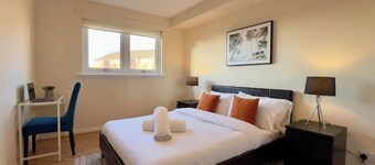 Sleek & Modern 2BR | Easy Access to City Centre