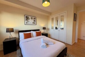 2 chambres, fer et planche à repasser, Wi-Fi, literie fournie