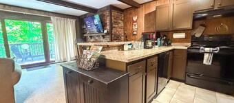Cabin Fevers 1 @BigPowderhorn~ Sauna, Pet Friendly, Close to Trails & Fire Pit