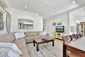 TV, fireplace, DVD player