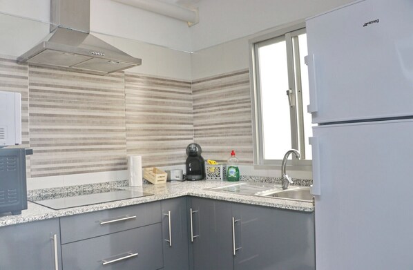 Fridge, microwave, oven