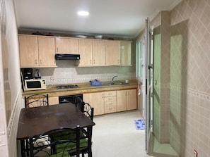 Microwave, oven, stovetop