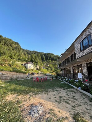 Property grounds - Sunset Lagoon Dalhousie (Dalhousie)