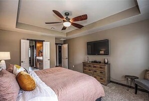 3 chambres, fer et planche à repasser, Wi-Fi gratuit, draps fournis