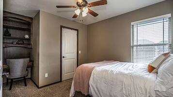 3 chambres, fer et planche à repasser, accès au Wi-Fi (inclus)