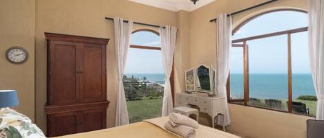 5 Schlafzimmer, Bügeleisen/Bügelbrett, WLAN, Bettwäsche