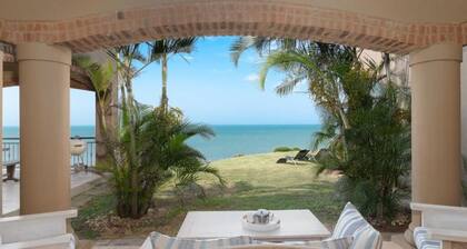 Family Vacation Villa on Sheffield Beach, Kwa-Zulu Natal North Coast