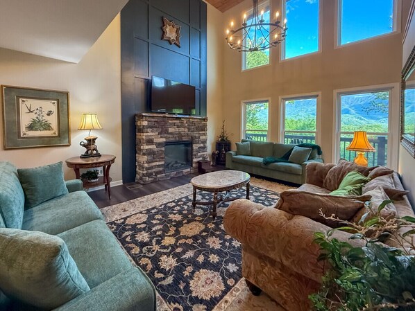 Televisión, chimenea, futbolito