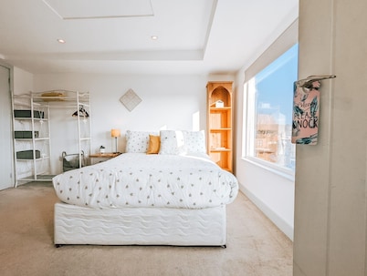 The Isabella Studio by Richmond Park