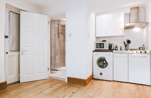 House | 1 bedroom