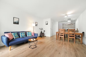 3 bedrooms - The Allcroft Apartment (London)