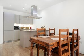 3 bedrooms - The Allcroft Apartment (London)
