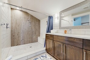 Hair dryer, towels