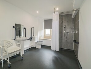 Bathroom - Harcombe House Rooms Accessible Ground Floor Twin (Newton Abbot)