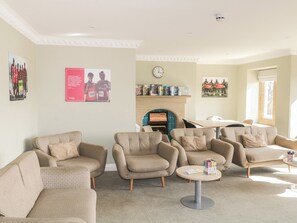 Interior - Harcombe House Rooms Accessible Ground Floor Twin (Newton Abbot)