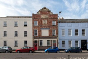 Front of property - Student Only Upper Quay House (Gloucester)