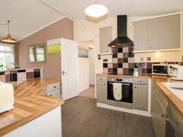 Lavavajillas y utensilios de cocina