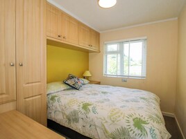 3 bedrooms, individually decorated, individually furnished, free WiFi