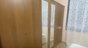 Apartment | Bathroom