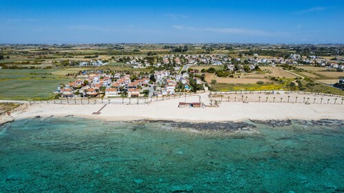 Tranquility Villa - Charming Ayia Thekla Getaway