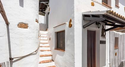 Maison de campagne "El Granero" avec vue sur le lac, piscine partagée et Wi-Fi