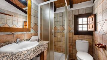 Shower, towels