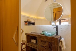 淋浴設備、提供毛巾