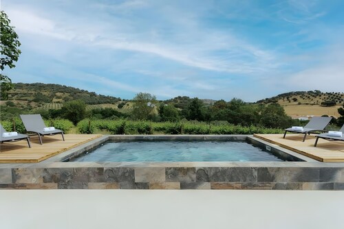 Apartment 'Alicante' with Mountain View, Wi-Fi and Air Conditioning