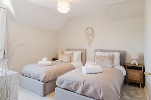 4 chambres, bureau, fer et planche à repasser, Wi-Fi gratuit