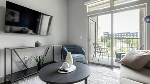 Smart TV - Landing | Beautiful 1BD, Gym, Game Room (Austin)